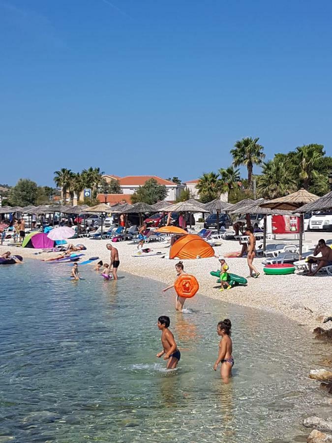 Apartmani Anna Vir Esterno foto